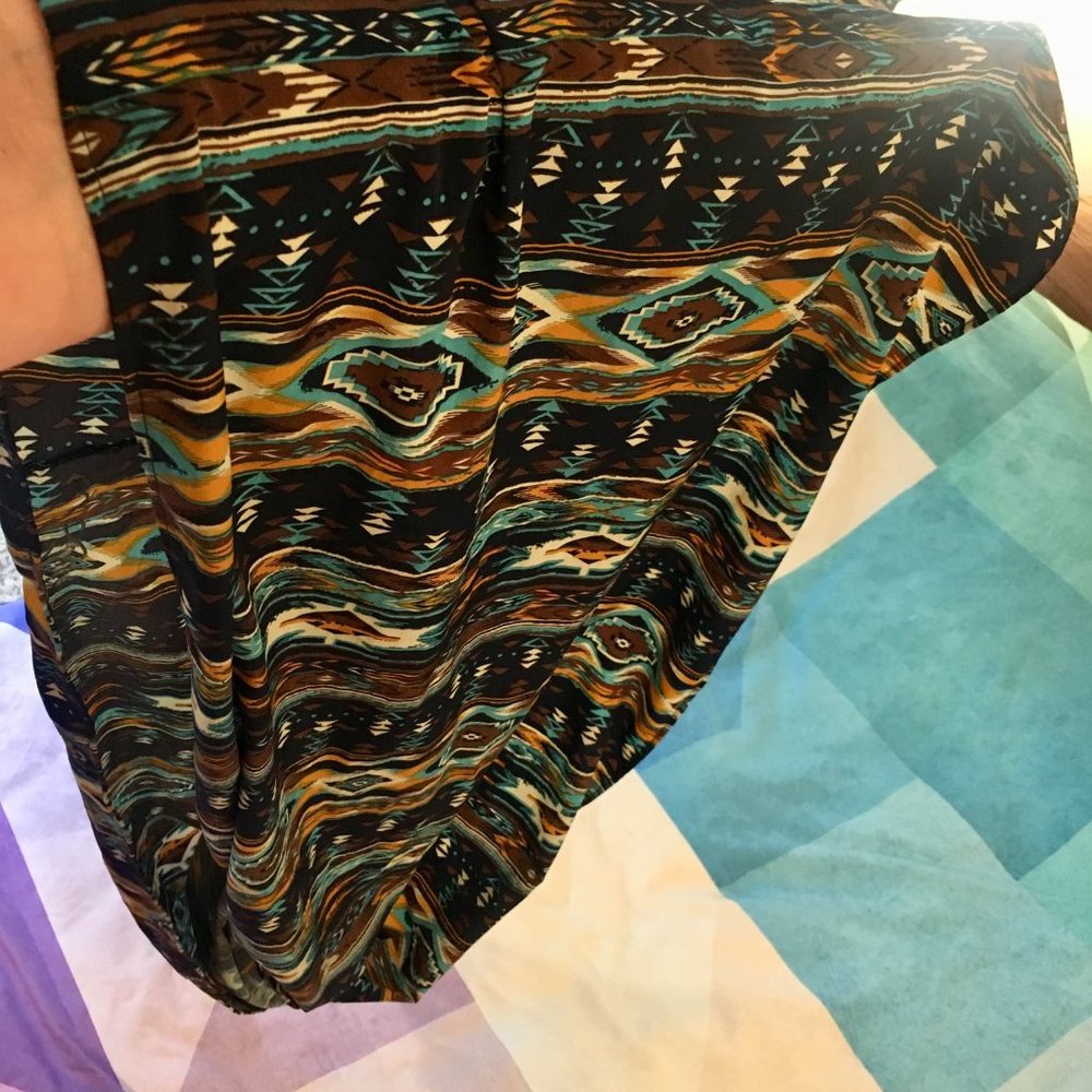 JJ LOUIS Aztec Pattern Infinity Scarf - Picture 3 of 8